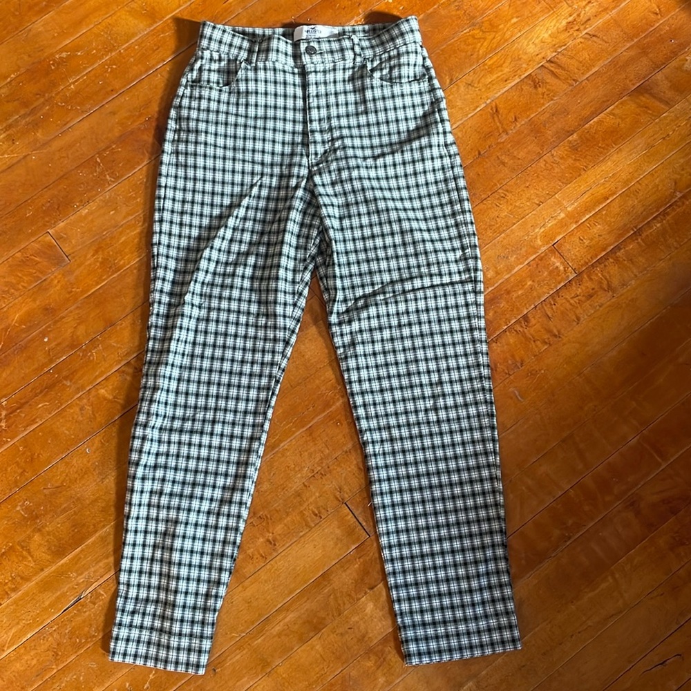 Hollister Ultra High-Rise Advanced Stretch Plaid Pants